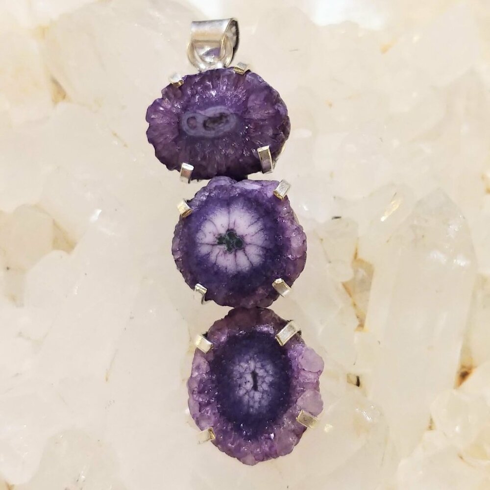 NWOT Dramatic Purple Solar Quartz Slice Stack Pendant 925 Sterling Overlay - Picture 2 of 10